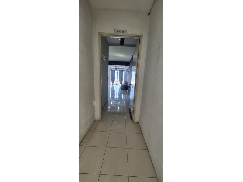 Condominium for Rent at Pearl Avenue - RIZ1 . - Entrance - PropertyGuru.com.my