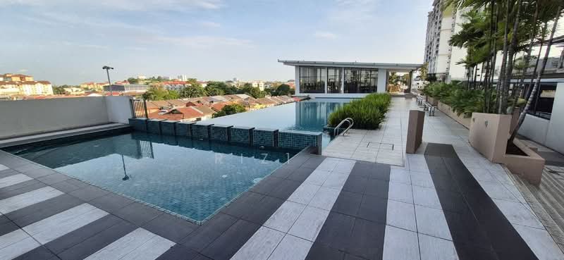 Condominium for Rent at Pearl Avenue - RIZ1 . - Pool - PropertyGuru.com.my