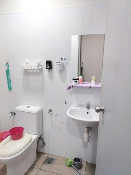 Servis Apartment untuk Disewa di Core Soho Suite - Dann Ng - Bathroom - PropertyGuru.com.my