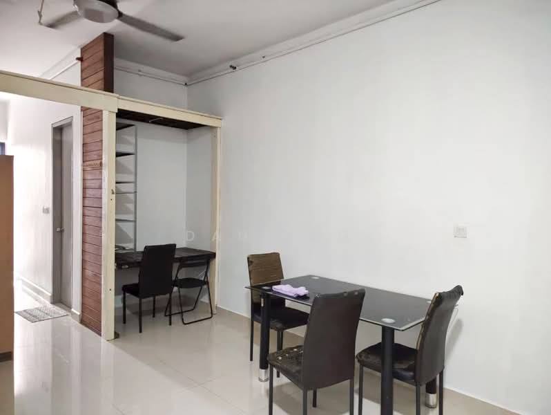 Servis Apartment untuk Disewa di Core Soho Suite - Dann Ng - Study - PropertyGuru.com.my