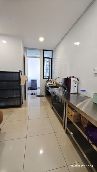 Rumah Kluster untuk Dijual di Eco Majestic (Semenyih) - Amirul Shafiq - Kitchen - PropertyGuru.com.my