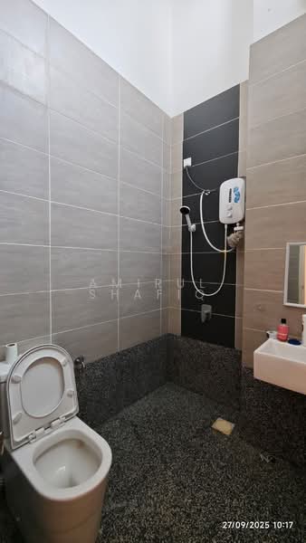 Rumah Kluster untuk Dijual di Eco Majestic (Semenyih) - Amirul Shafiq - Bathroom - PropertyGuru.com.my