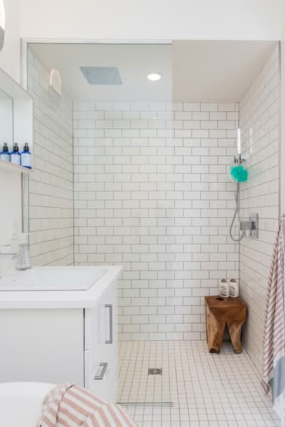 Servis Apartment untuk Disewa di Serviced Residence @ Sunway D'hill Residences - Jinn Lee - Bathroom - PropertyGuru.com.my