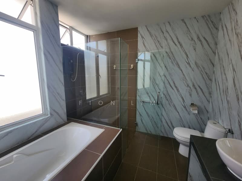 Semi-Detached House for Sale in Taman Nusa Sentral (Iskandar Puteri (Nusajaya)) - Fion Lim - Bathroom - PropertyGuru.com.my