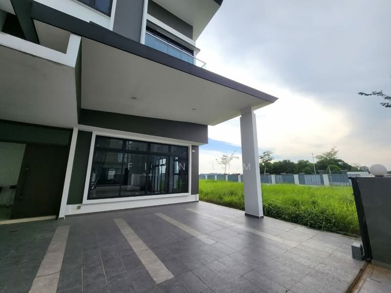 Semi-Detached House for Sale in Taman Nusa Sentral (Iskandar Puteri (Nusajaya)) - Fion Lim - Exterior - PropertyGuru.com.my
