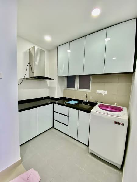 Servis Apartment untuk Disewa di SkyLake Residence - Derrick Yeong - Kitchen - PropertyGuru.com.my