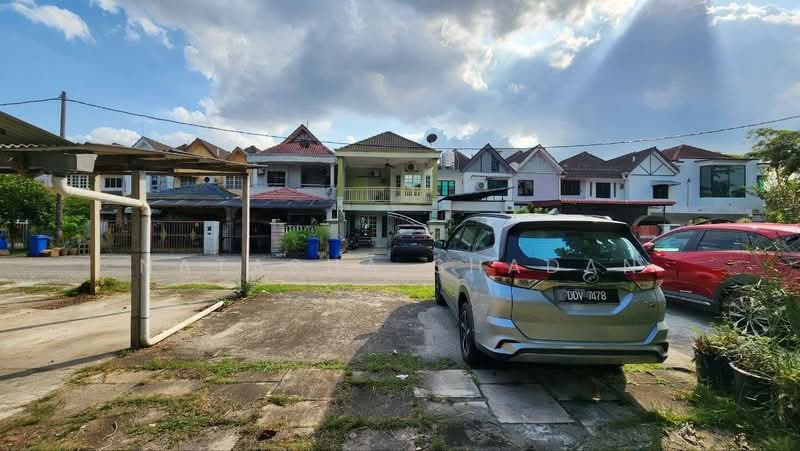 2-storey Terraced House for Sale in Seksyen 19 (Shah Alam) - Natasha Shadan - Exterior - PropertyGuru.com.my