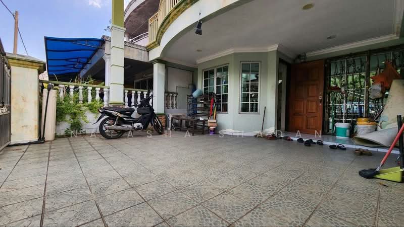 2-storey Terraced House for Sale in Seksyen 19 (Shah Alam) - Natasha Shadan - Exterior - PropertyGuru.com.my