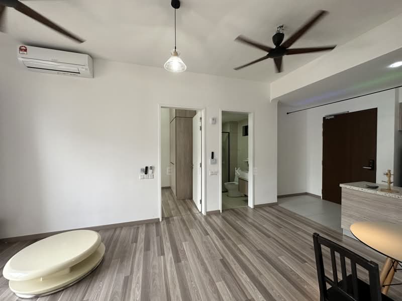 Kediaman Servis untuk Disewa di The Rosewoodz @ Bukit Jalil - Lee Luke - Living Room - PropertyGuru.com.my