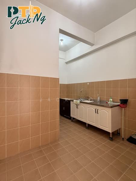 Kondominium untuk Disewa di Cassia Resort Condominium - Jack Ng - Kitchen - PropertyGuru.com.my