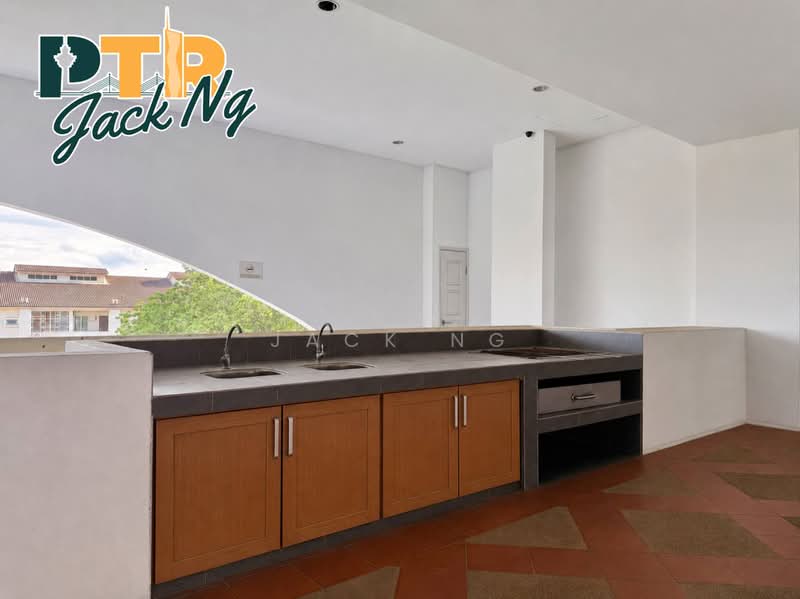 Kondominium untuk Disewa di Cassia Resort Condominium - Jack Ng - Kitchen - PropertyGuru.com.my
