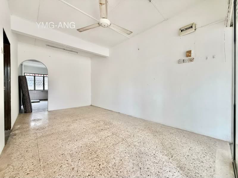Rumah Teres 1 Tingkat untuk Dijual di Taman Sentosa (Klang) - Raymond Choo - Living Room - PropertyGuru.com.my