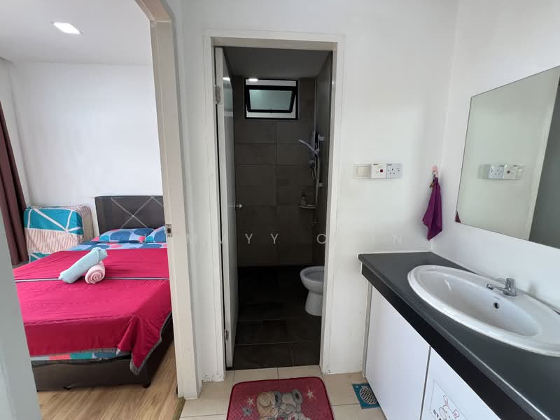 Pangsapuri untuk Dijual di Roxy Apartment - Jimmyy Chin - Bedroom - PropertyGuru.com.my