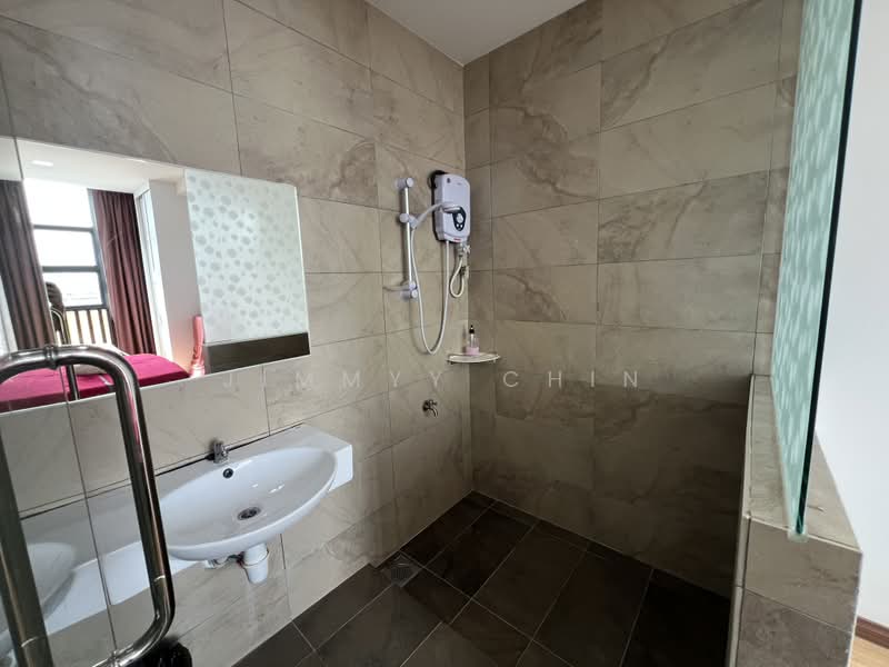 Pangsapuri untuk Dijual di Roxy Apartment - Jimmyy Chin - Bathroom - PropertyGuru.com.my