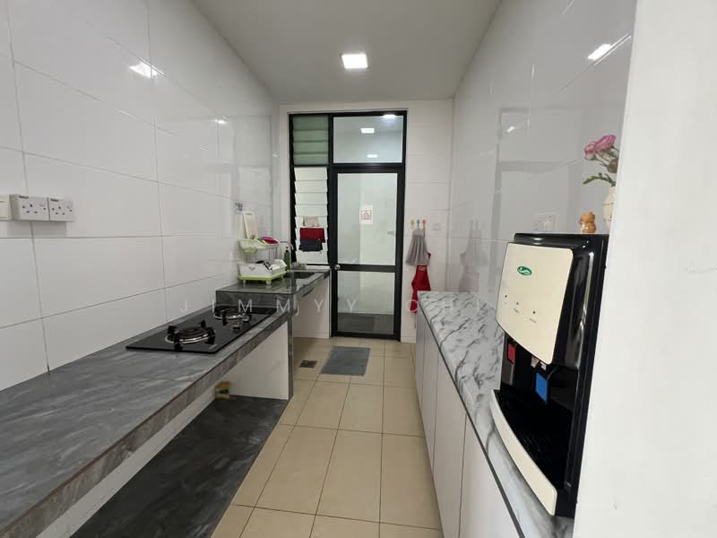 Pangsapuri untuk Dijual di Roxy Apartment - Jimmyy Chin - Kitchen - PropertyGuru.com.my