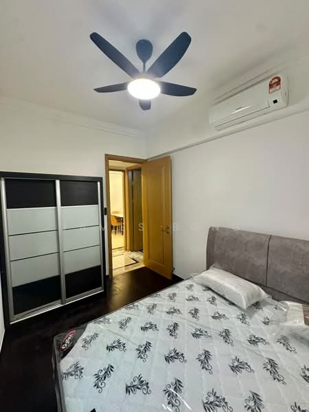 Pangsapuri untuk Disewa di R&F Princess Cove Phase 1 - James Bong - Bedroom - PropertyGuru.com.my