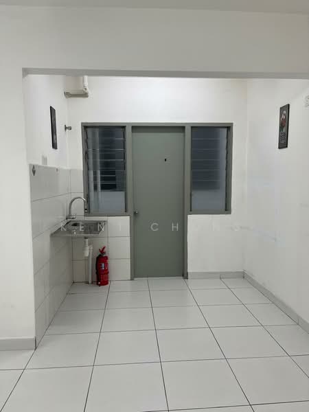Pangsapuri untuk Dijual di Gapura Bayu - Kent Chong - Kitchen - PropertyGuru.com.my
