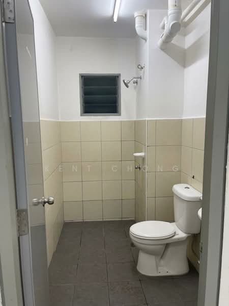 Pangsapuri untuk Dijual di Gapura Bayu - Kent Chong - Bathroom - PropertyGuru.com.my