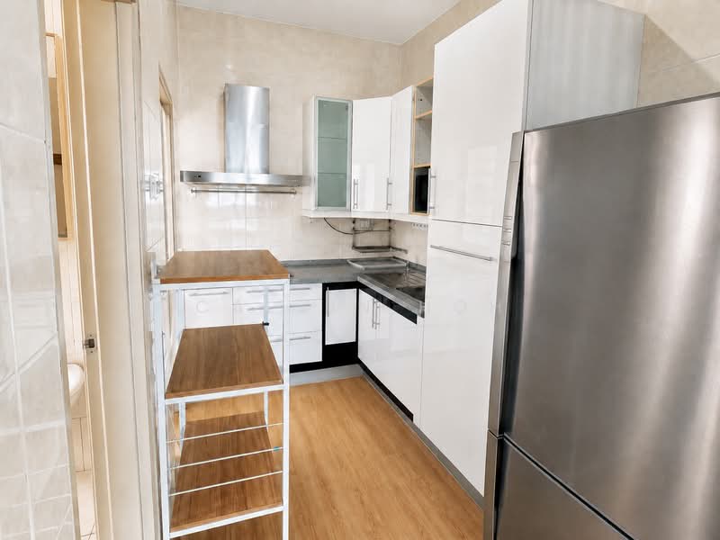 Servis Apartment untuk Dijual di Serviced Residence @ Casa Tiara - Calvin Hoh - Kitchen - PropertyGuru.com.my