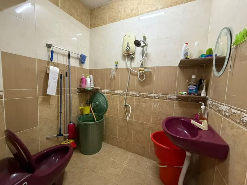 Rumah Flat untuk Dijual di Rumah Pangsa Permas Jaya - Ken Liew - PropertyGuru.com.my