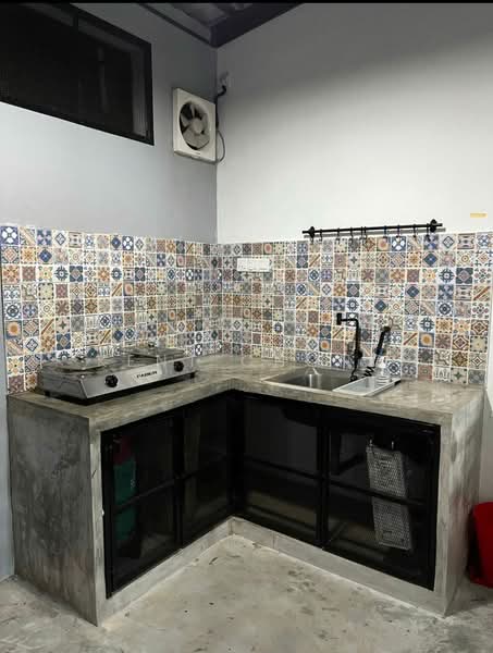 2-storey Terraced House for Sale in Semenyih (Selangor) - Kent Chong - Kitchen - PropertyGuru.com.my