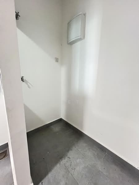 Service Residence for Sale at Lavile Kuala Lumpur - SCARLET LIM - Yard - PropertyGuru.com.my