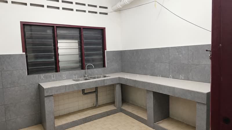 2-storey Terraced House for Sale in Kuchai Lama (Kuala Lumpur) - Kushala Nathan - Kitchen - PropertyGuru.com.my