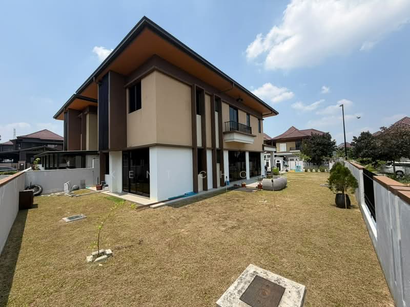 Rumah Berkembar untuk Dijual di Taman Tasik Semenyih (Semenyih) - Kent Chong - Exterior - PropertyGuru.com.my