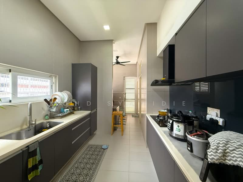 Bungalow for Sale in Ampang Jaya (Ampang) - Mohd Syahidie - Kitchen - PropertyGuru.com.my