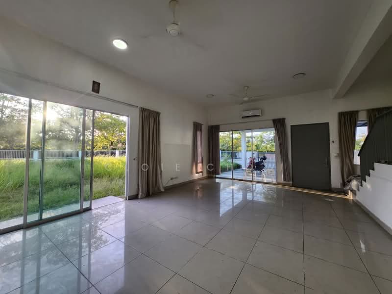 2-storey Terraced House for Rent in Seremban 2 (Negeri Sembilan) - Cloie Chow - Living Room - PropertyGuru.com.my