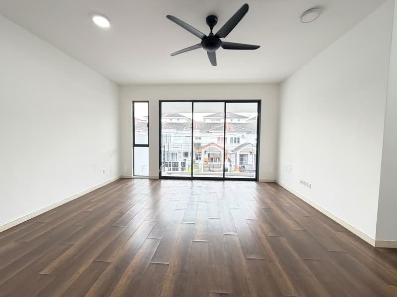 2-storey Terraced House for Sale in Bandar Country Homes (Rawang) - Tiffany Yang - PropertyGuru.com.my