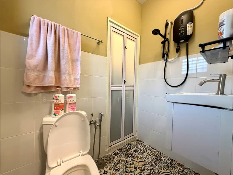 Terraced House for Sale in Taman Sri Aman (Cheras) - Stephanie Yong - Bathroom - PropertyGuru.com.my