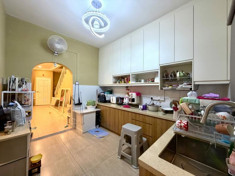 Terraced House for Sale in Taman Sri Aman (Cheras) - Stephanie Yong - Kitchen - PropertyGuru.com.my