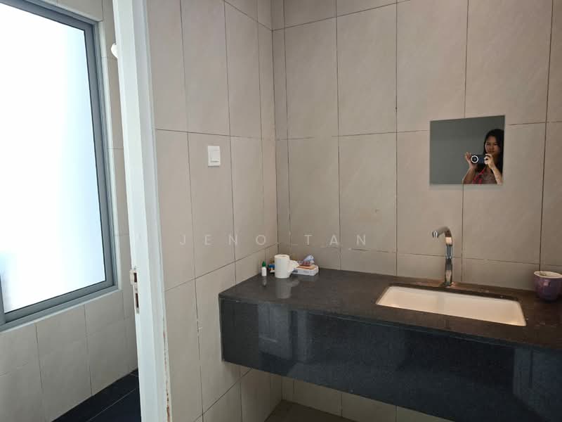 Rumah Berkembar untuk Disewa di Kuching (Sarawak) - Jeno Tan - Bathroom - PropertyGuru.com.my