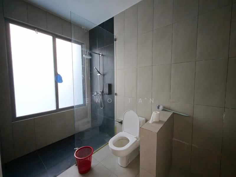 Rumah Berkembar untuk Disewa di Kuching (Sarawak) - Jeno Tan - Bathroom - PropertyGuru.com.my