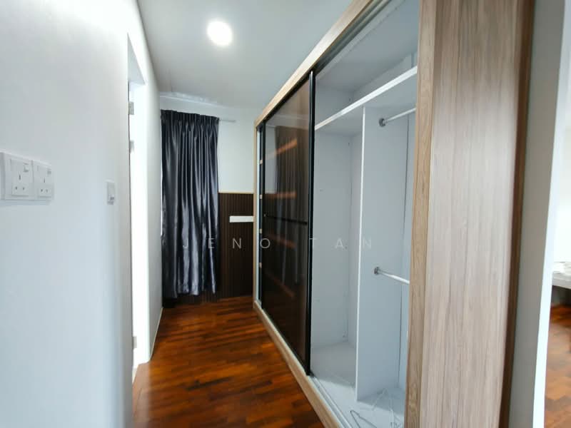 Rumah Berkembar untuk Disewa di Kuching (Sarawak) - Jeno Tan - Corridor - PropertyGuru.com.my