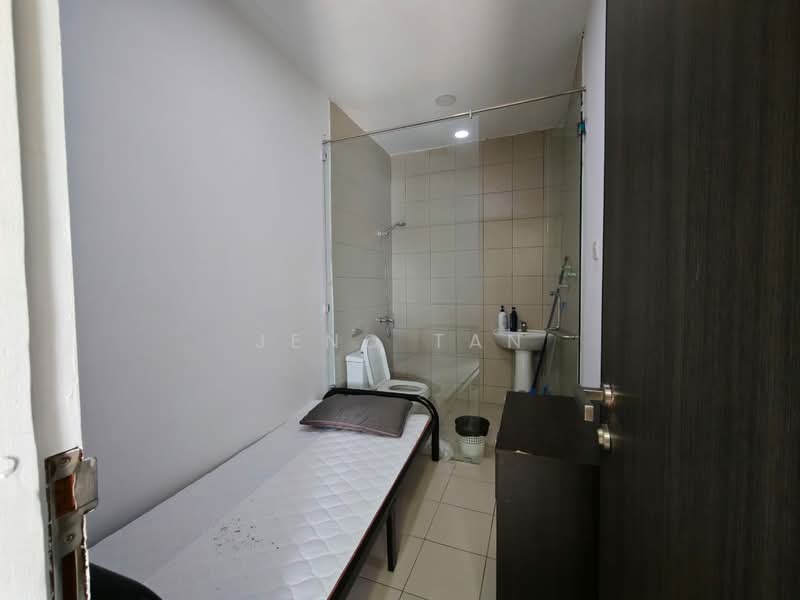 Rumah Berkembar untuk Disewa di Kuching (Sarawak) - Jeno Tan - Bathroom - PropertyGuru.com.my