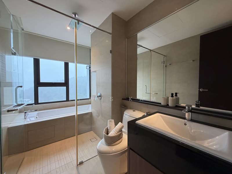 Kondominium untuk Dijual di The Marin at Ferringhi - Lewis Kam - Bathroom - PropertyGuru.com.my