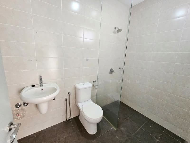 Rumah Teres 3 Tingkat untuk Disewa di Bangi (Selangor) - Vivian Liong - Bathroom - PropertyGuru.com.my