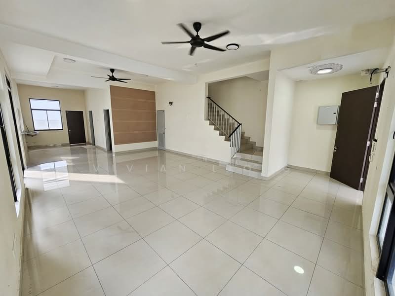 Rumah Teres 3 Tingkat untuk Disewa di Bangi (Selangor) - Vivian Liong - Living Room - PropertyGuru.com.my