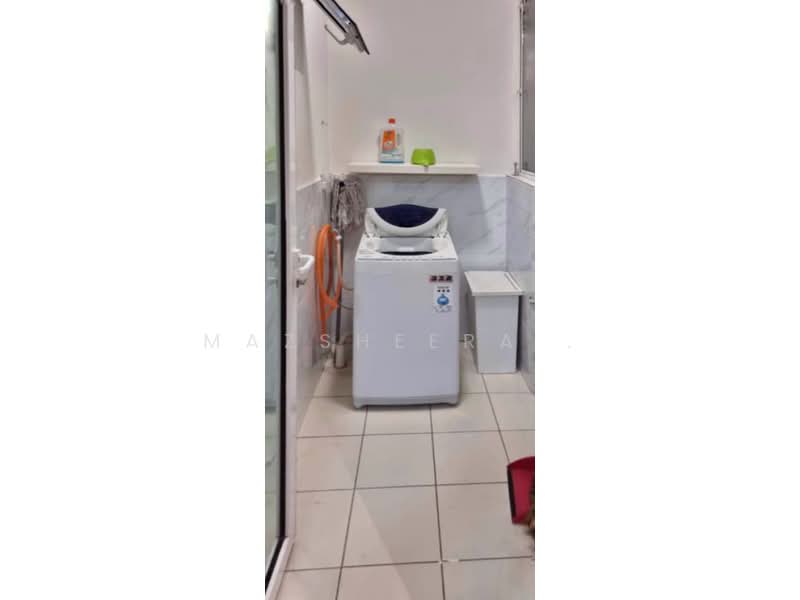 Servis Apartment untuk Disewa di Southbank Residence - Mazsheera . - Yard - PropertyGuru.com.my