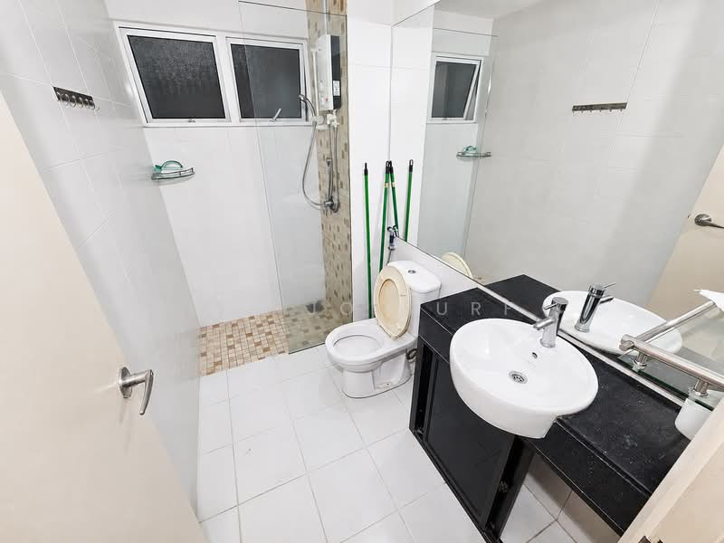 Kondominium untuk Disewa di Laman Baiduri - Lee Jo Surf - Bathroom - PropertyGuru.com.my