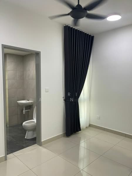 Servis Apartment untuk Disewa di Kampung Melayu Subang - Nazrin Affendy - Bathroom - PropertyGuru.com.my