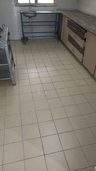 Pangsapuri untuk Disewa di Sri Lavender Apartment - Lee Soo Bee - Kitchen - PropertyGuru.com.my