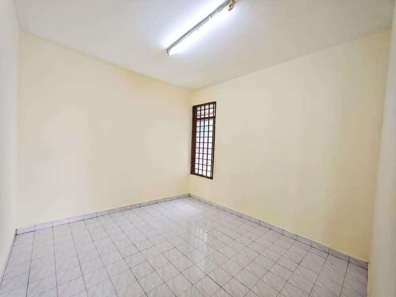 Semi-Detached House for Sale in Taman Megah Ria (Masai) - Fennie Chua - Interior - PropertyGuru.com.my