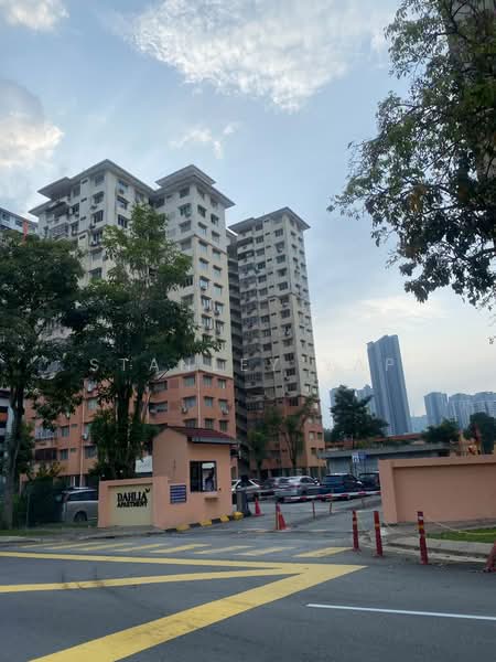 Pangsapuri untuk Dijual di Apartment Dahlia - Stanley Yap - Exterior - PropertyGuru.com.my