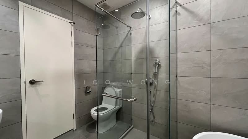 Servis Apartment untuk Disewa di Dorsett Waterfront Subang - Mico Wong - Bathroom - PropertyGuru.com.my