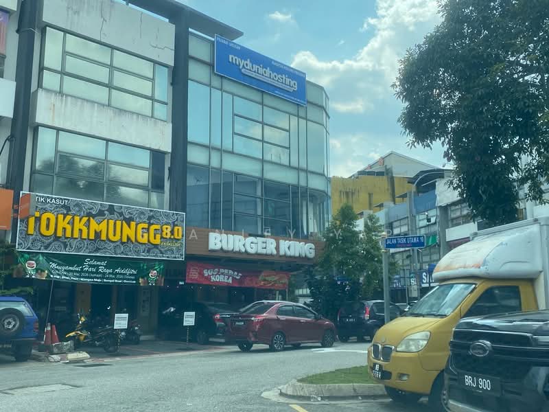 Kedai / Pejabat untuk Dijual di Taman Tasik Damai (Sungai Besi) - Stanley Yap - Exterior - PropertyGuru.com.my