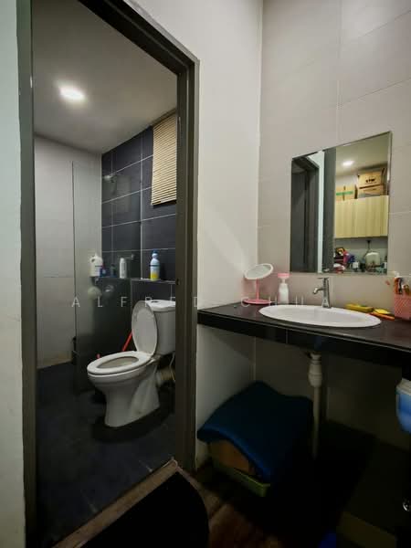 Apartment for Sale at HK Square Apartment - Alfred Chua - Bathroom - PropertyGuru.com.my
