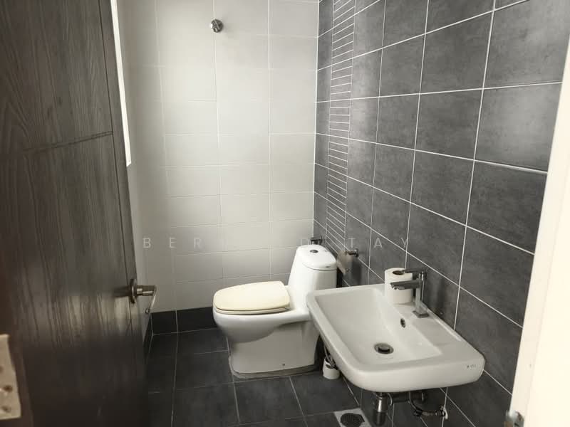 Rumah Teres 2 Tingkat untuk Dijual di Alam Impian (Shah Alam) - Bernard Tay - Bathroom - PropertyGuru.com.my